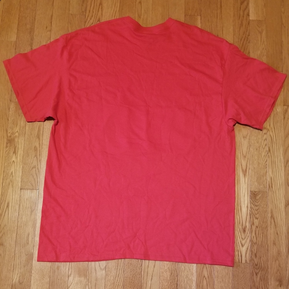 Men Graphic Tee - Picture 4 of 5